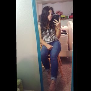 Meet your Posher, María